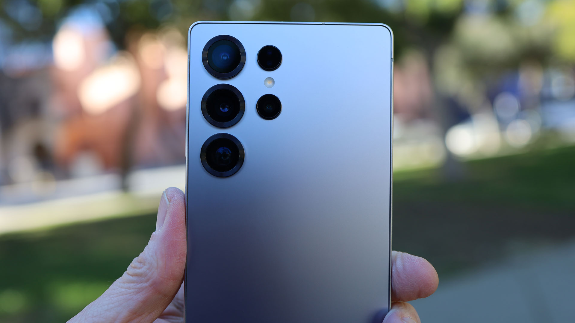 Камеры Samsung Galaxy S25 Ultra: каждый сенсор и объектив