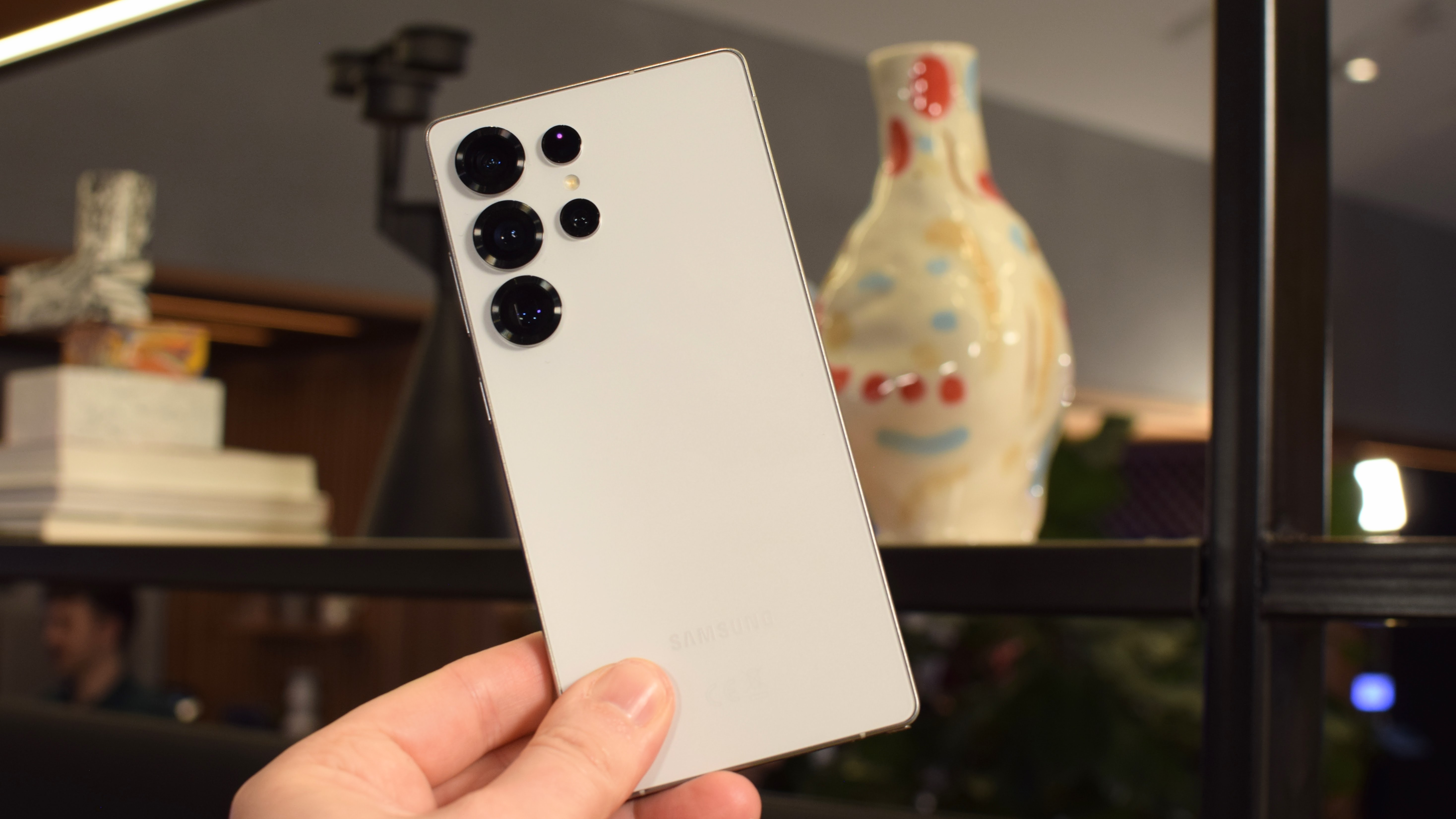 Цена Samsung Galaxy S25 Ultra: сколько стоит топовая модель S25?